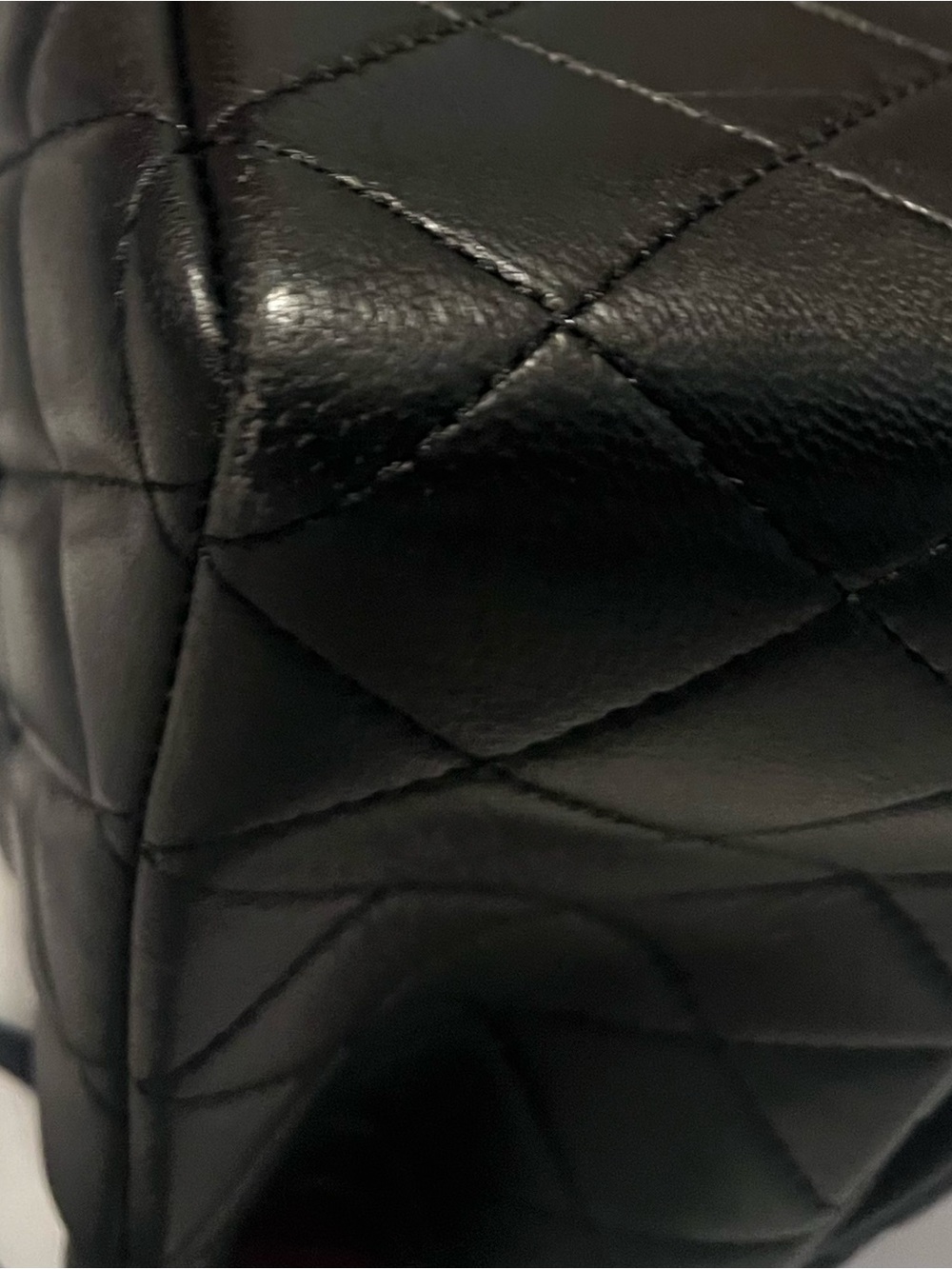 Leather Classic Quilted Black Shoulder Bag with Chain Strap - Picture 9 of 14